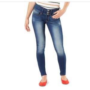 Levis ,juniors denizen low-rise jeggings